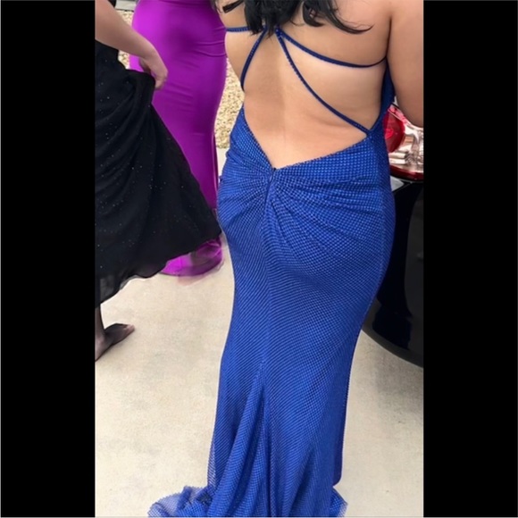 Formal or prom dress - Picture 5 of 6